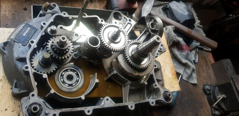 Oprava motoru Rotax 400