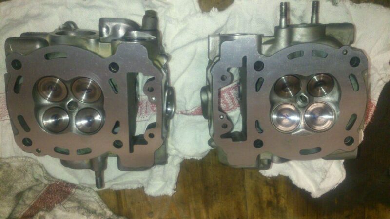 Hlavy motoru Rotax 800